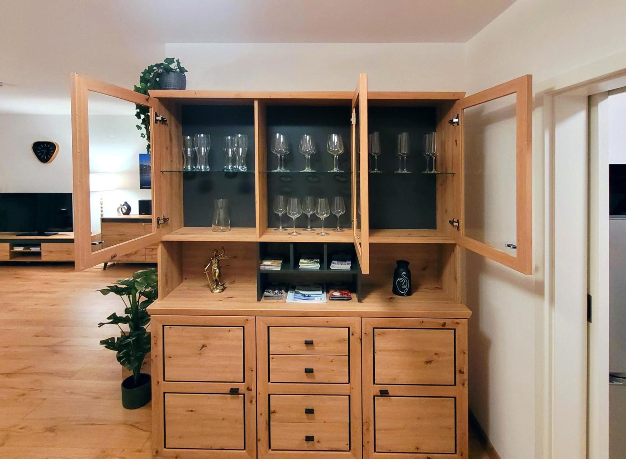 Madison Homes 50 Qm In Mit Balkon, Bergblick, Parkplatz, Zentral Gelegen *