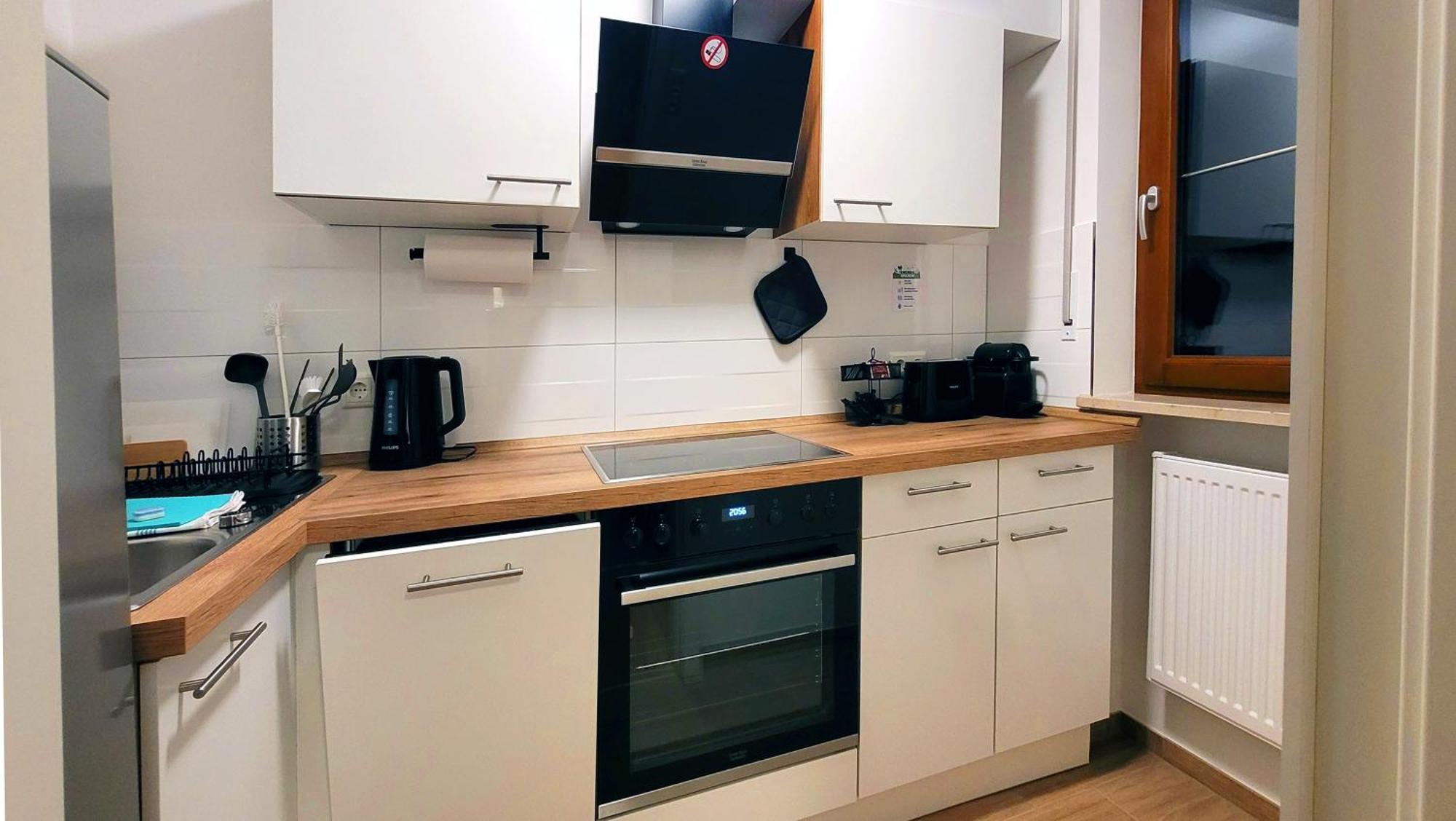 Madison Homes 50 Qm In Mit Balkon, Bergblick, Parkplatz, Zentral Gelegen Apartment *